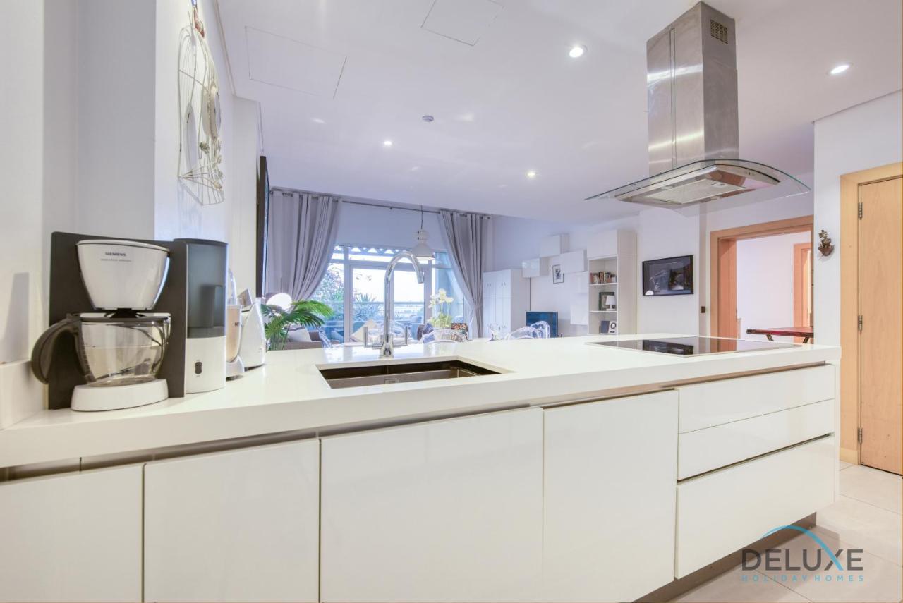 Lively 1 Bedroom At Al Nabat Shoreline 8 Palm Jumeirah By Deluxe Holiday Homes Dubai Exterior foto