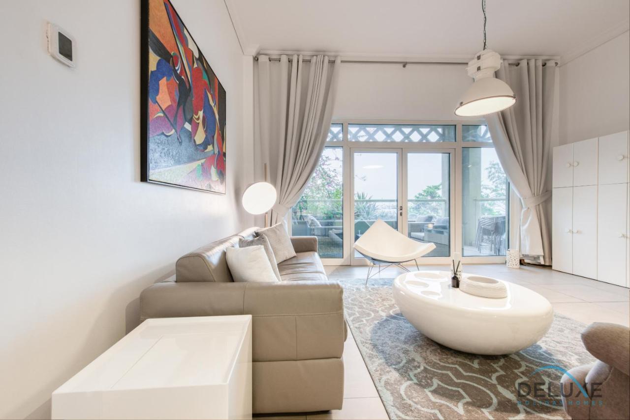 Lively 1 Bedroom At Al Nabat Shoreline 8 Palm Jumeirah By Deluxe Holiday Homes Dubai Exterior foto