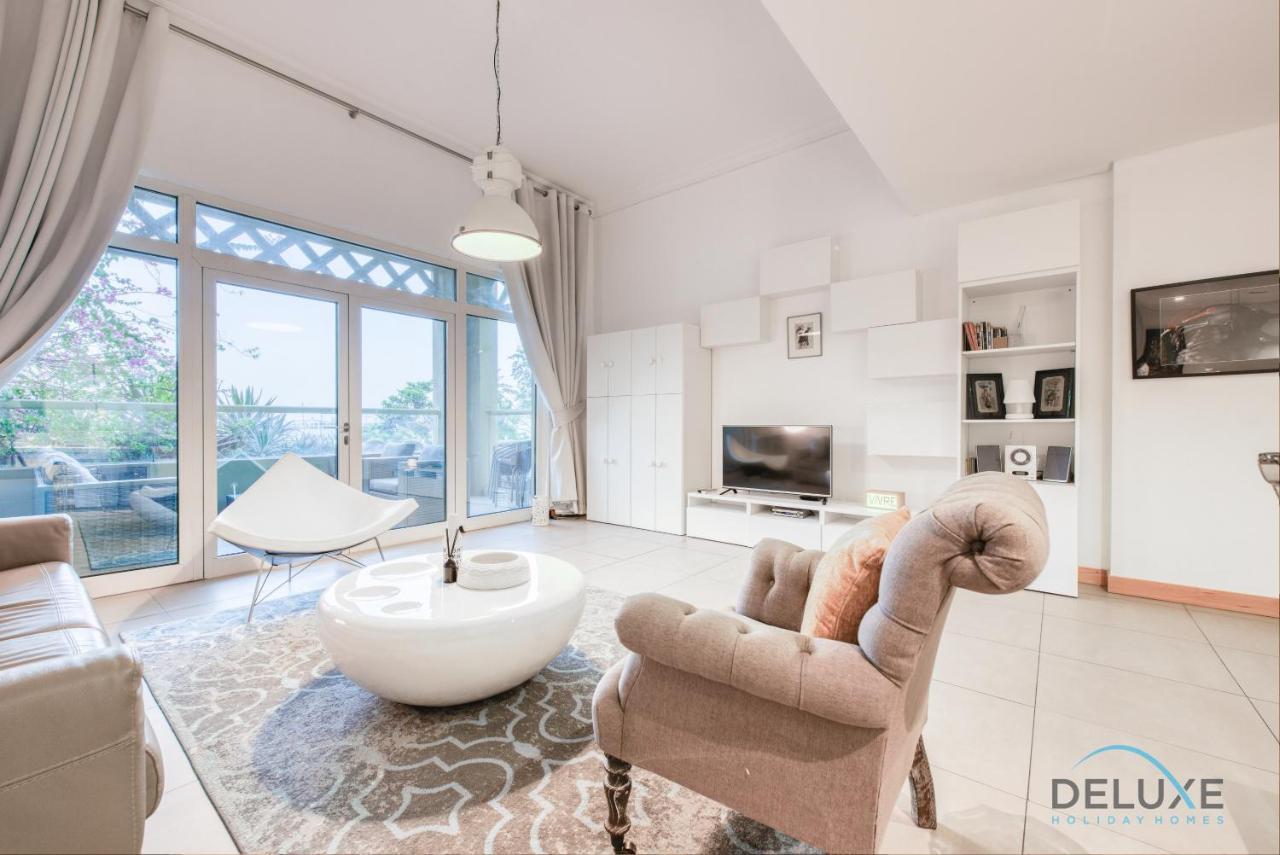 Lively 1 Bedroom At Al Nabat Shoreline 8 Palm Jumeirah By Deluxe Holiday Homes Dubai Exterior foto